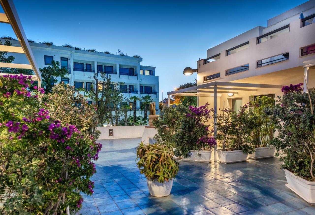 Acacia Marina Hotel Marina di Ragusa Eksteriør billede