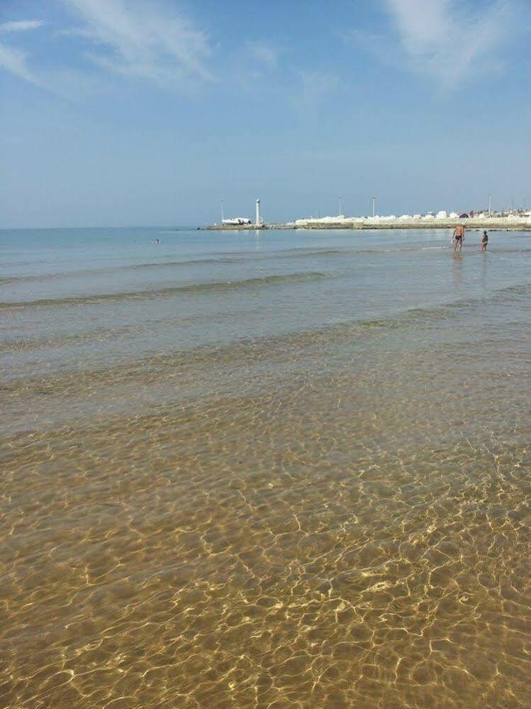 Acacia Marina Hotel Marina di Ragusa Eksteriør billede