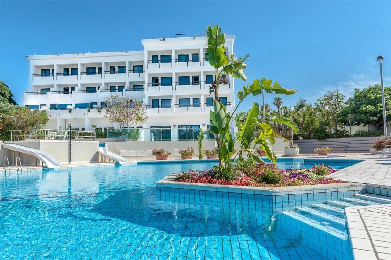 Acacia Marina Hotel Marina di Ragusa Eksteriør billede