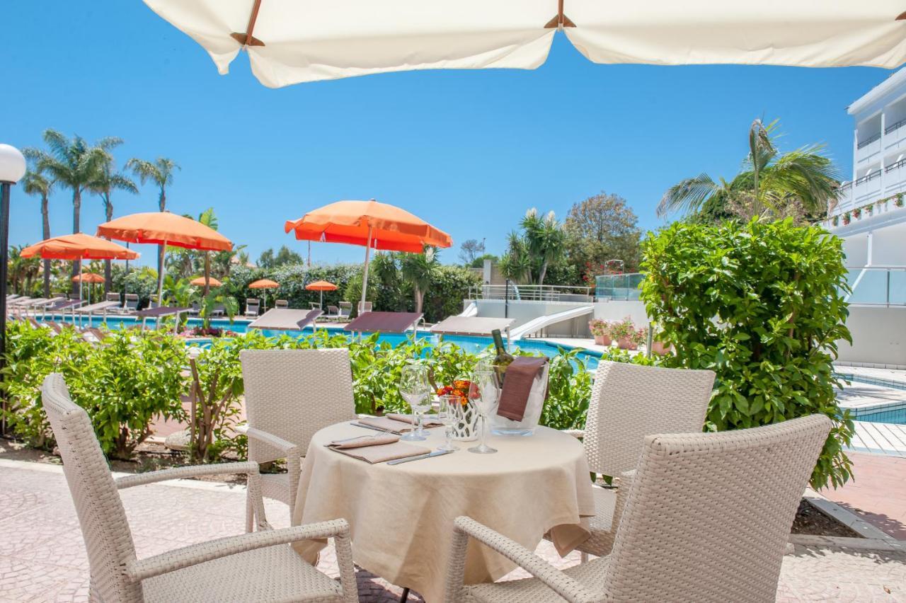 Acacia Marina Hotel Marina di Ragusa Eksteriør billede