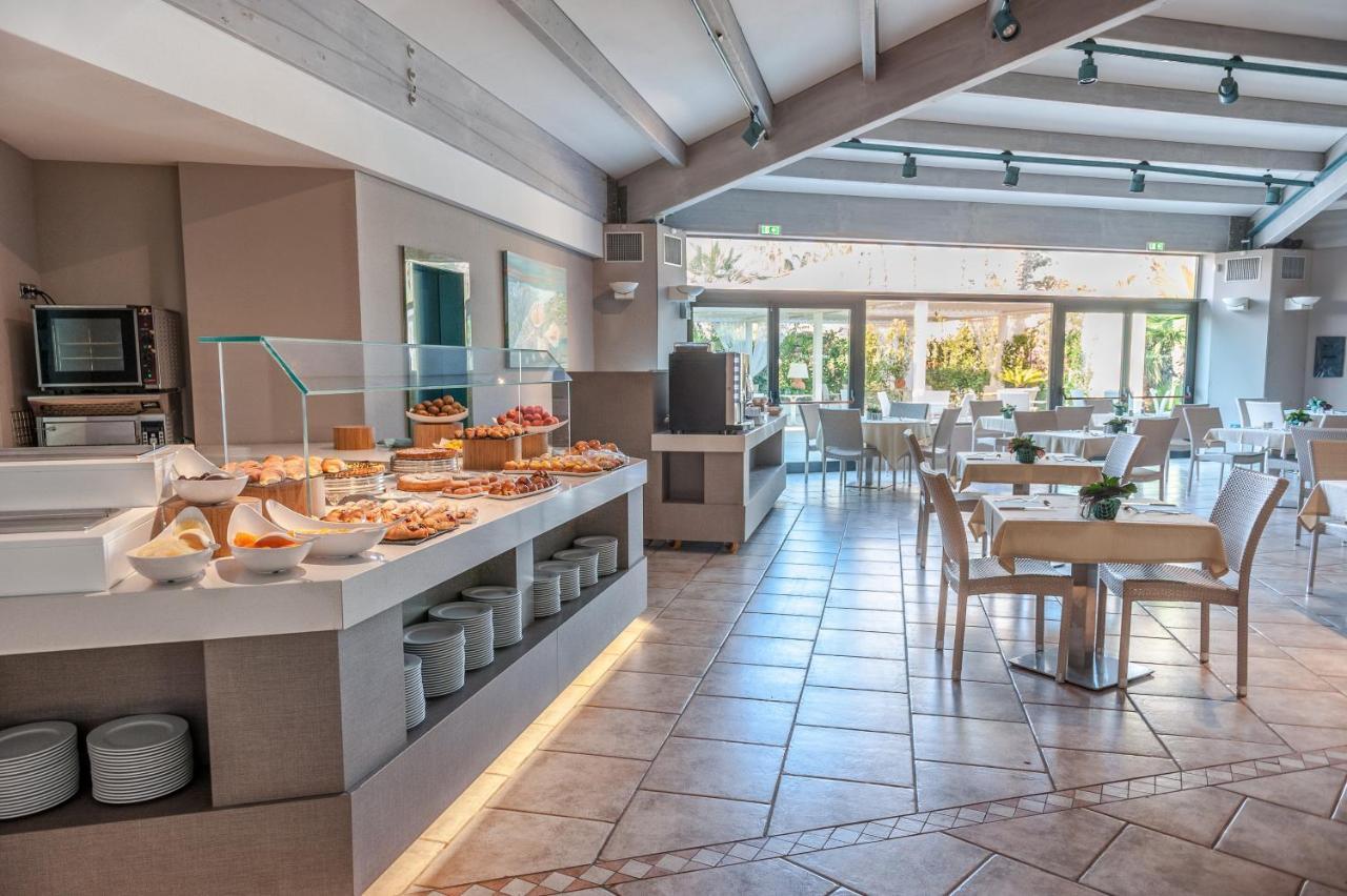 Acacia Marina Hotel Marina di Ragusa Eksteriør billede